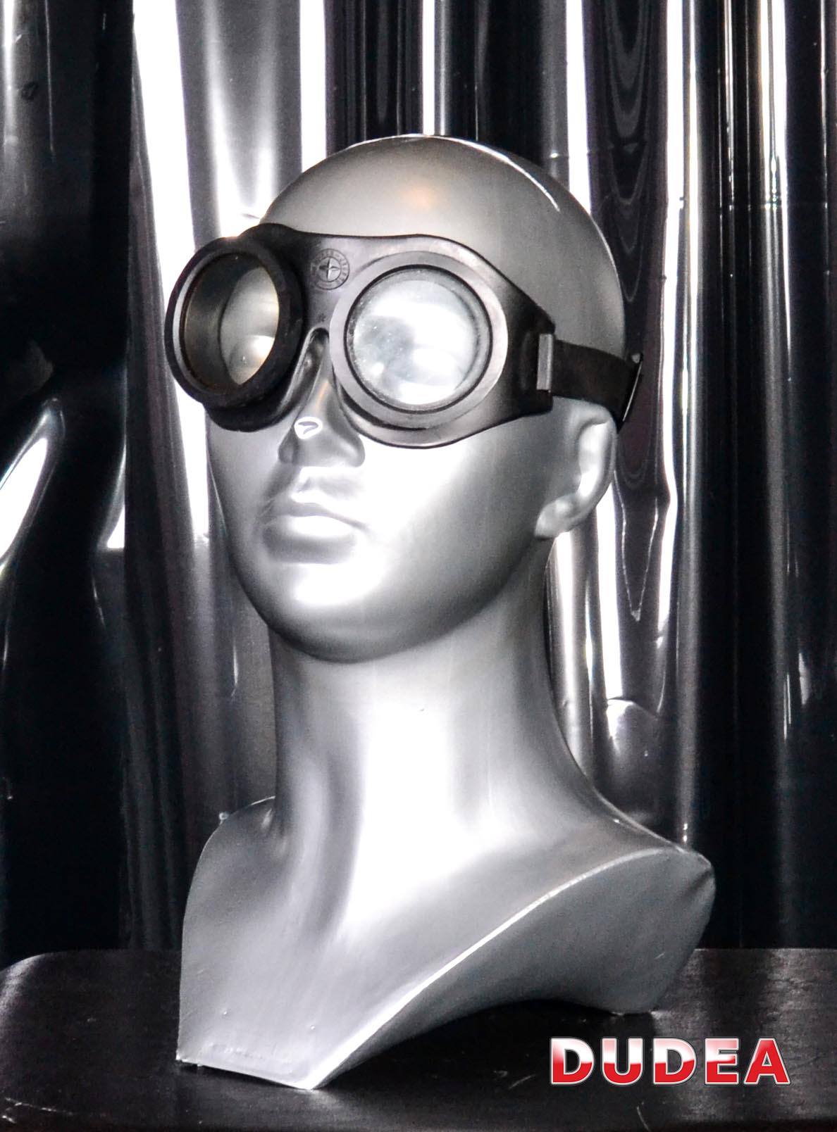 Очки резиновые защитные. Очки защитные в резиновой оправе. Советские резиновые очки с круглыми стеклами. Заклеить резиновые очки. Пыле водо защищённые круглые очки резиновые.