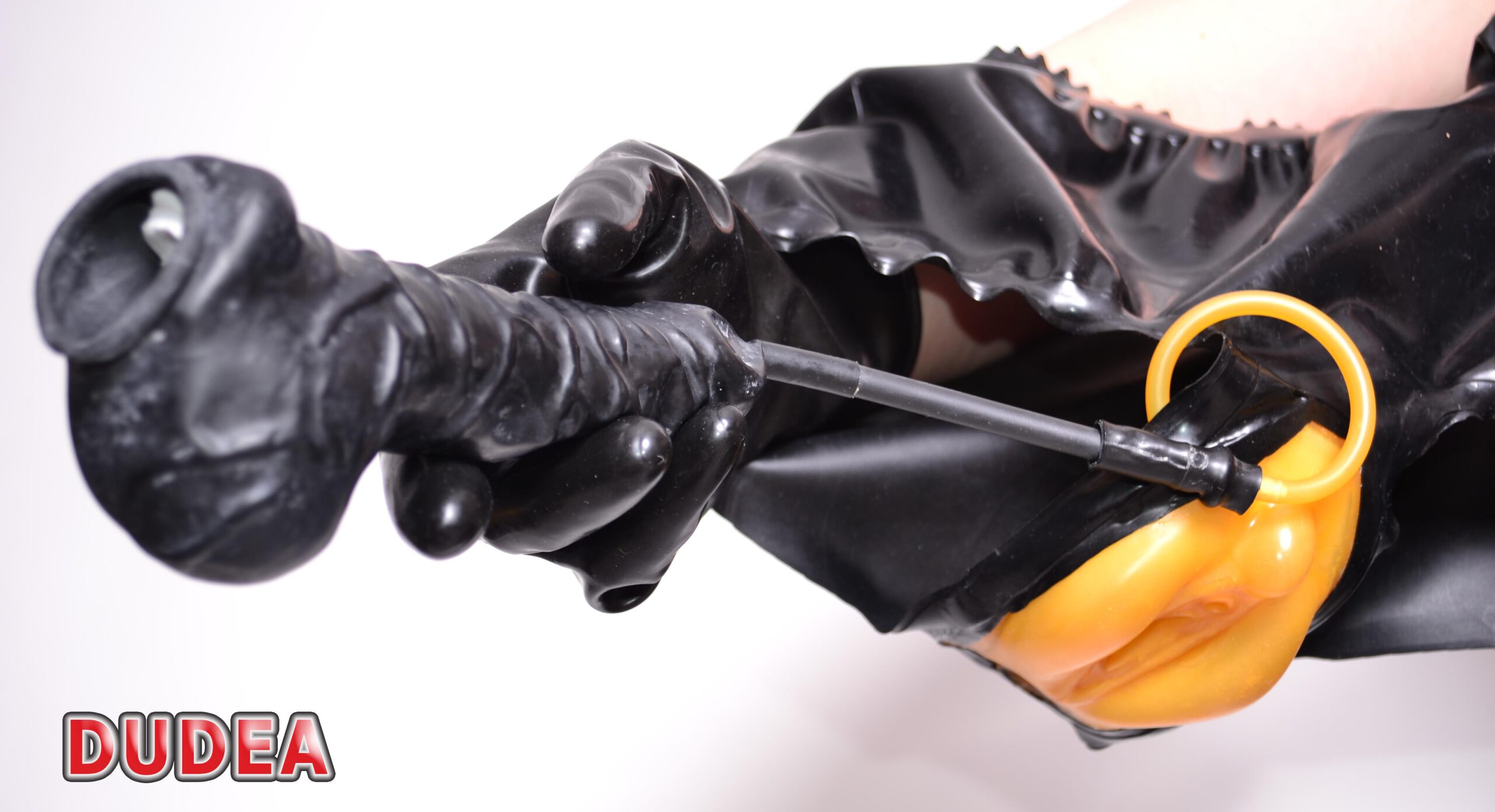 flexio sexspielzeug Toylie Latex Penis Sheath M - Shaft Length 13cm, Black main image 0